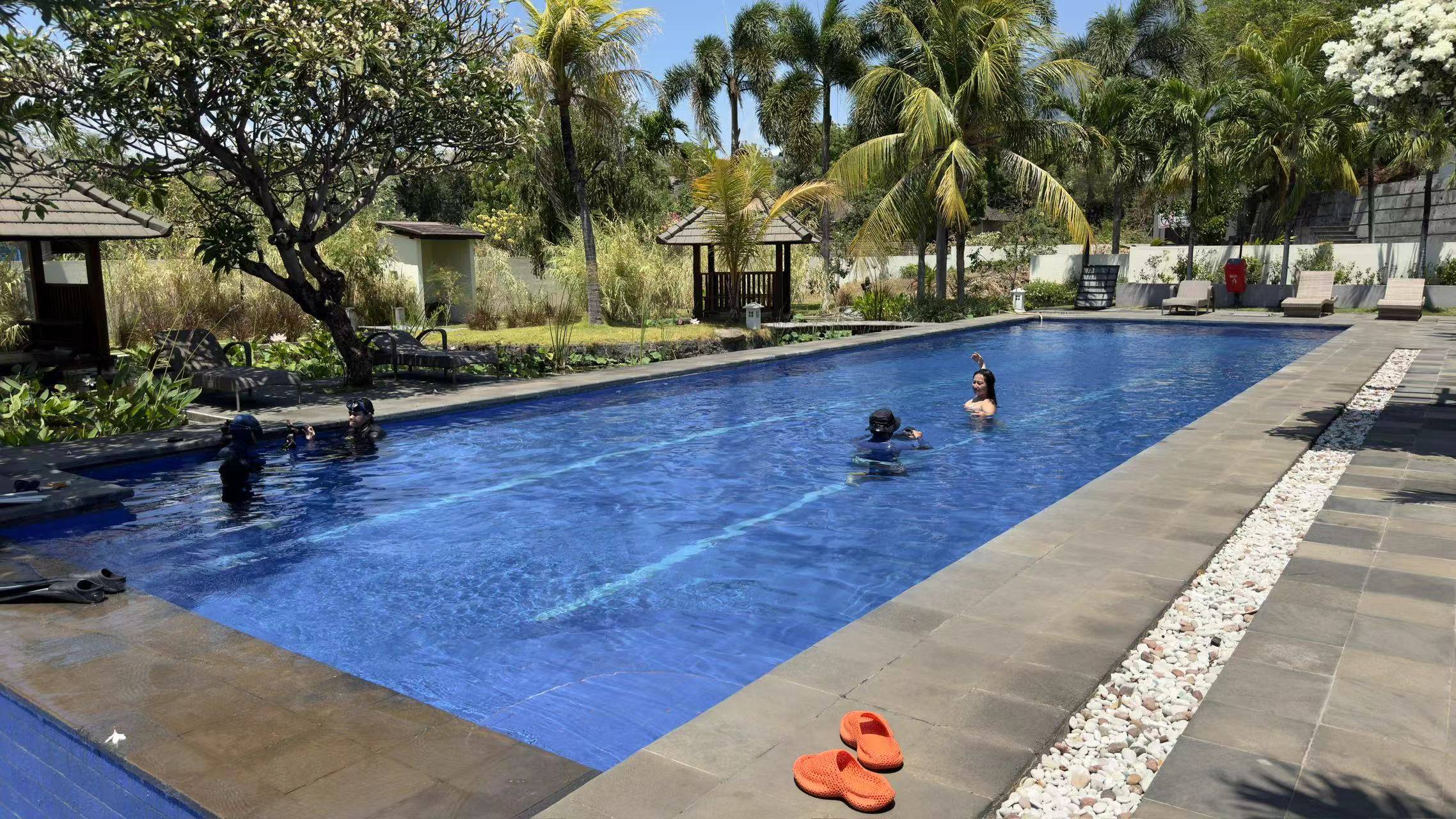 印度尼西亚巴厘岛 Blue Hill 蓝山潜水度假村水肺考证套餐